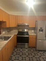 11905 NE 2nd Ave in Miami, FL - Building Photo