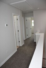8410 Flicka Hls in Selma, TX - Building Photo - Building Photo