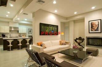 2216 Main St in Santa Monica, CA - Building Photo - Building Photo