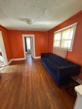 5621 Hodiamont Ave in Jennings, MO - Building Photo - Building Photo