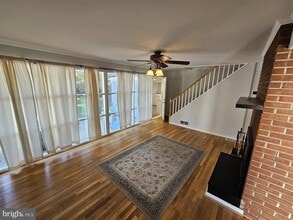 319 Dean Dr in Rockville, MD - Building Photo - Building Photo