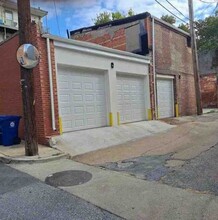 2117 E Pratt St in Baltimore, MD - Building Photo - Building Photo