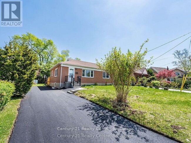 property at 7 Sunray Crescent