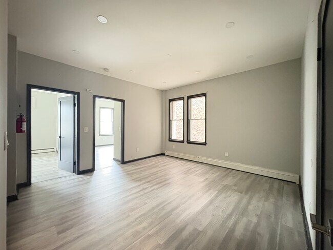 307 Magnolia Ave, Unit 6 in Elizabeth, NJ - Building Photo - Building Photo