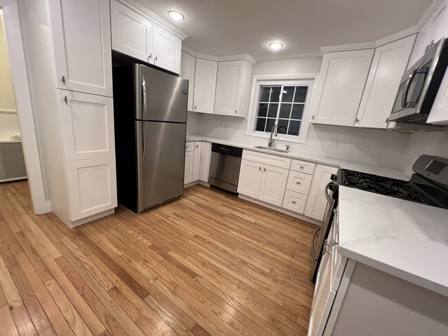 67 Commonwealth Rd in Watertown, MA - Building Photo - Building Photo