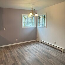 21326 Main St NE in Aurora, OR - Building Photo - Building Photo