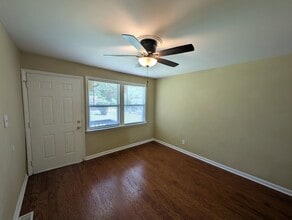 326 Honeywood Ave in Charlotte, NC - Building Photo - Building Photo