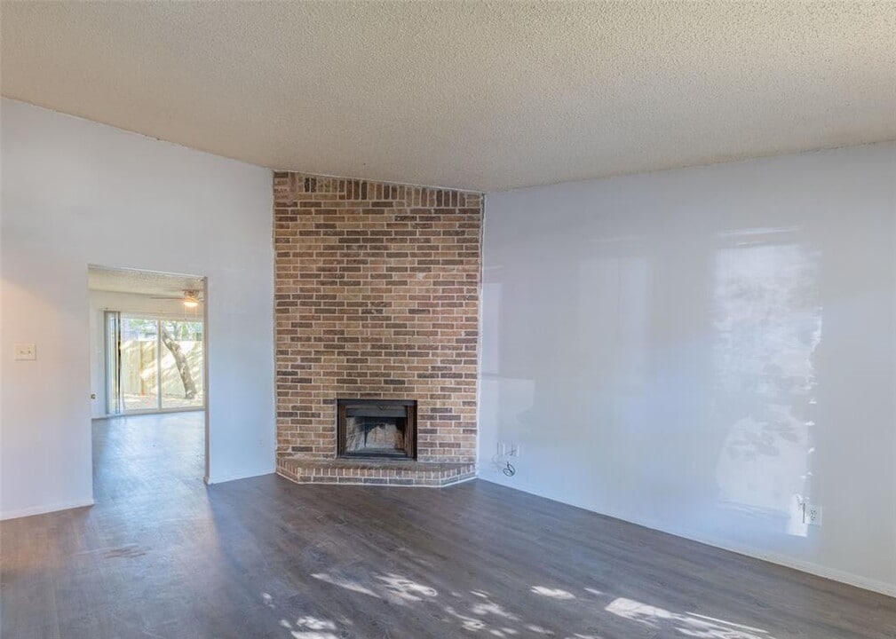 4600 Rocking Chair Rd in Austin, TX - Building Photo