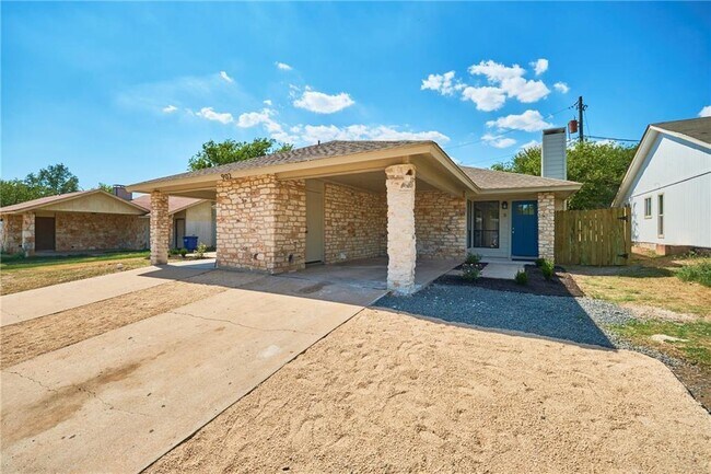 property at 902 Fieldwood Dr
