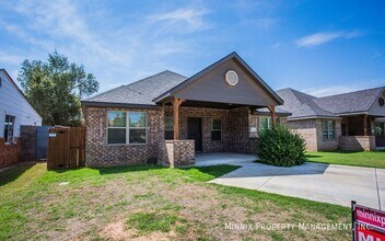 4115 18th St in Lubbock, TX - Foto de edificio - Building Photo