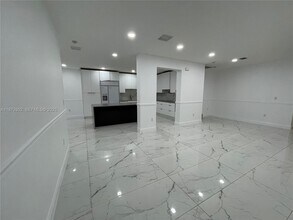 9244 SW 227th Ln in Cutler Bay, FL - Building Photo - Building Photo