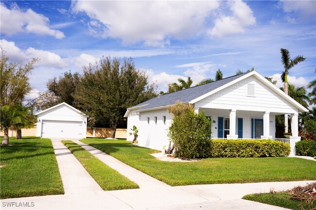 295 Destiny Cir in Cape Coral, FL - Building Photo - Building Photo