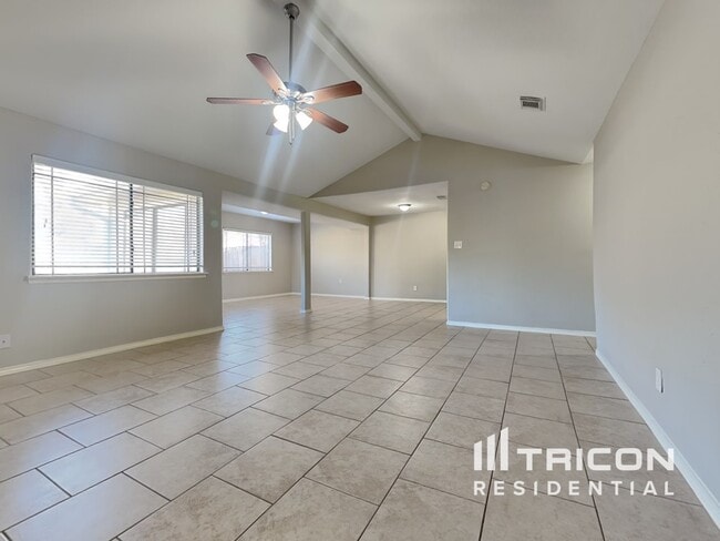 5515 Fallengate Dr in Spring, TX - Building Photo - Building Photo