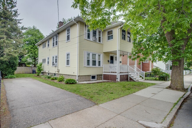 26 Donnybrook Rd, Unit 2