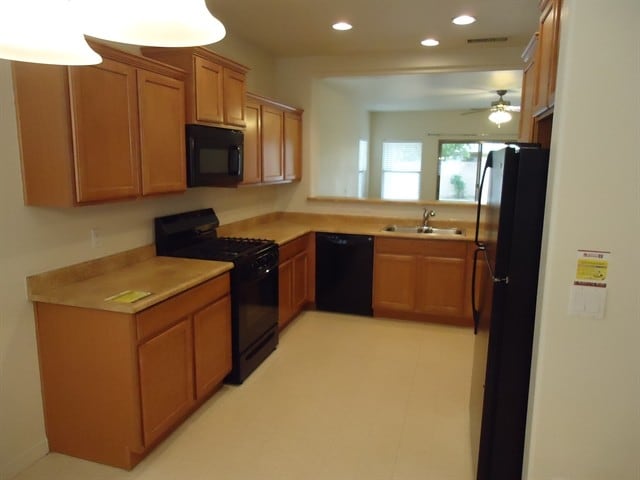 18641 W Mission Ln in Waddell, AZ - Foto de edificio - Building Photo