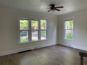 26 Hoffman Ave in Mansfield, OH - Foto de edificio - Building Photo