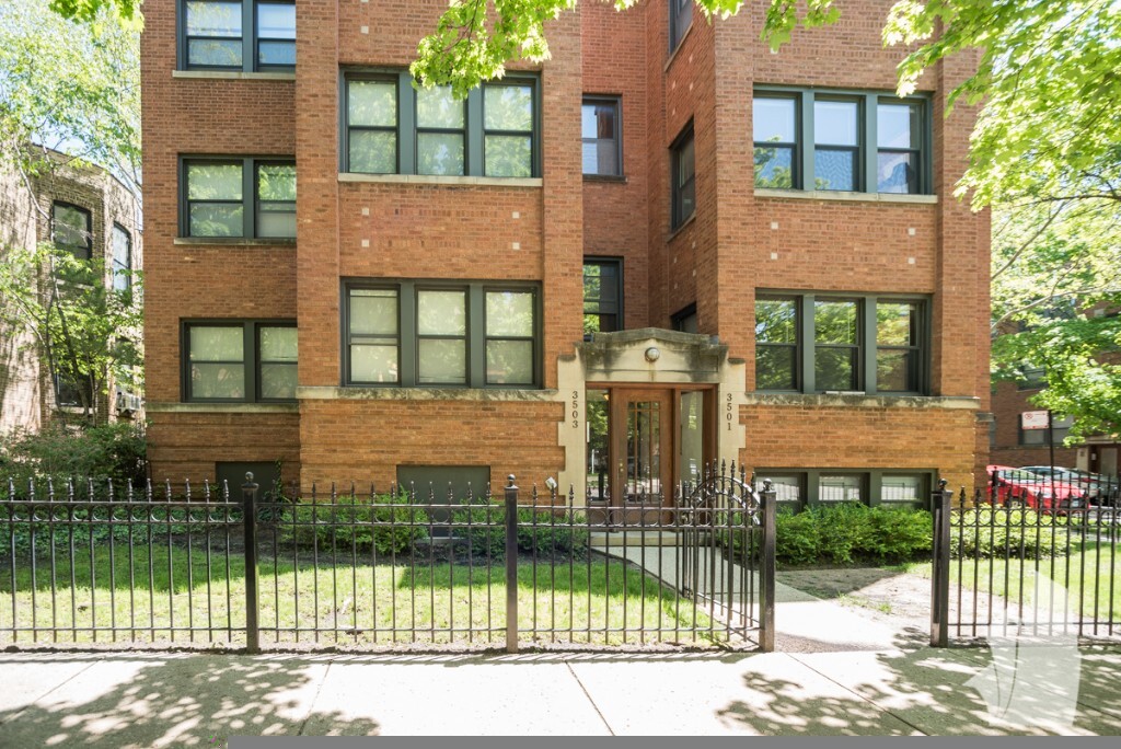 3501 N Greenview Ave, Unit 1 in Chicago, IL - Building Photo