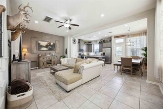 323 Biltmore Loop in Montgomery, TX - Building Photo - Building Photo