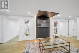 352 Grandview St S in Oshawa, ON - Building Photo - Building Photo