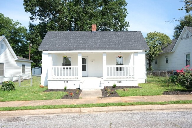 7 Welch St in Greenville, SC - Building Photo - Building Photo