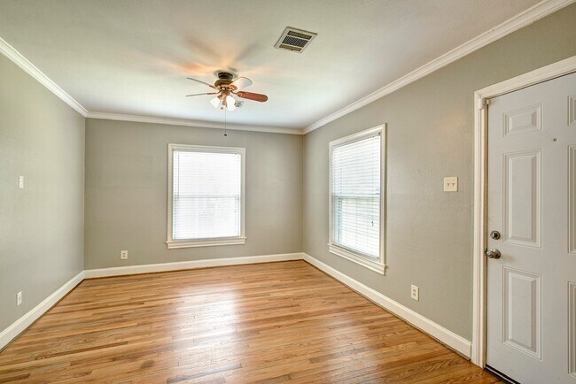 2030 Gostick St in Houston, TX - Building Photo - Building Photo