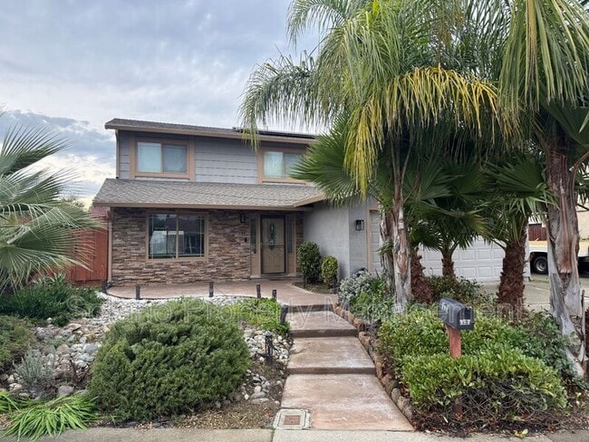 property at 184 Gentry Cir