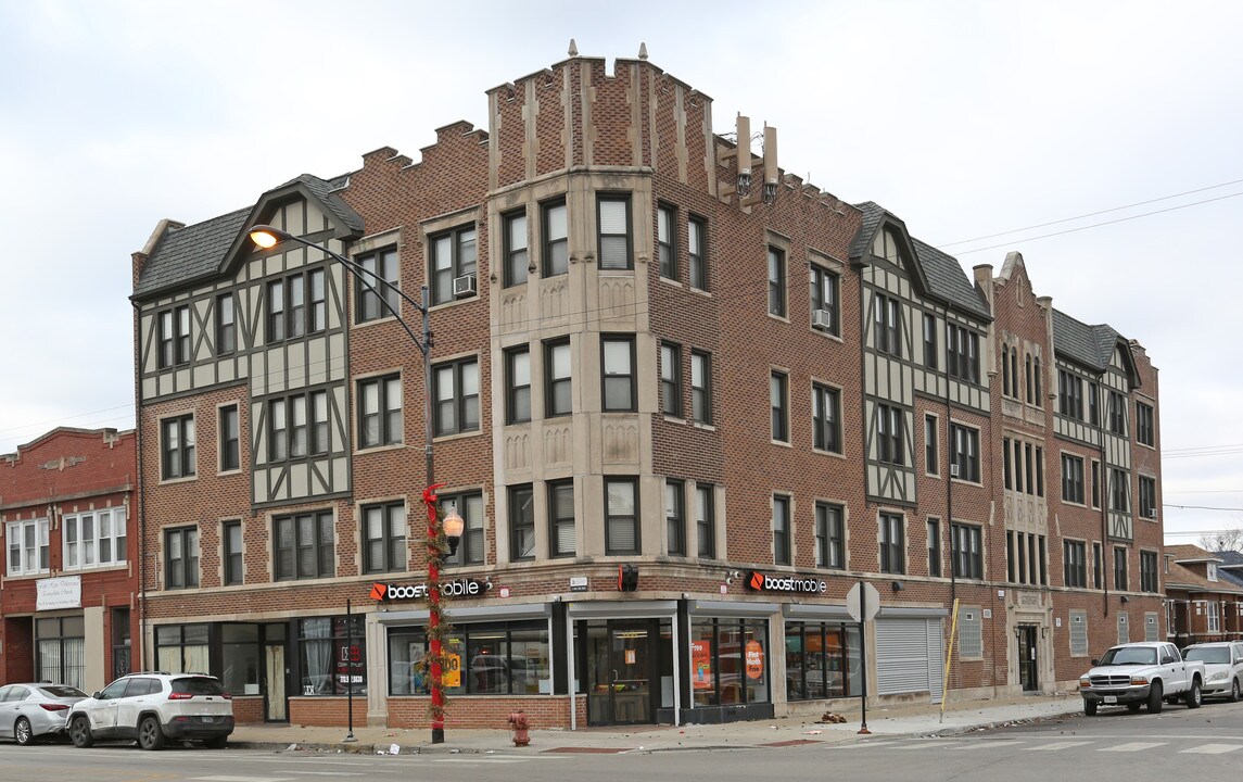 6250 S Mozart in Chicago, IL - Building Photo