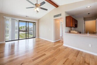 30785 Hidden Pines Ln in Roseville, MI - Building Photo - Building Photo