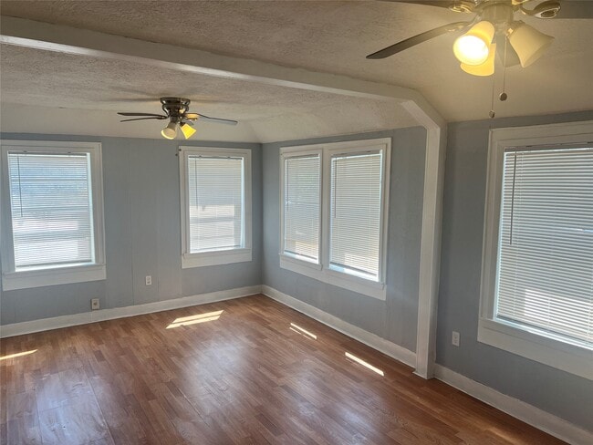 property at 2501 Dunlavy St