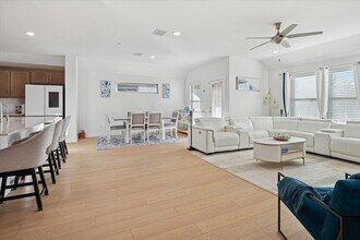 4806 Marlin Hl Dr in McKinney, TX - Foto de edificio - Building Photo