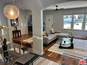 390 N Baldwin Ave in Sierra Madre, CA - Building Photo - Building Photo