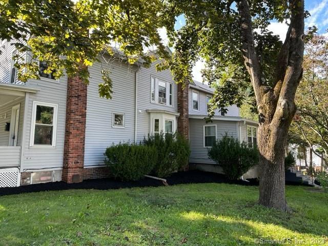 51 Hinsdale Ave in Winchester, CT - Building Photo - Building Photo