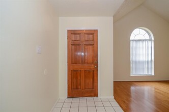 627 Easy Jet Dr in Stafford, TX - Building Photo - Building Photo