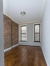 W. 123rd St, 7th Ave in New York, NY - Building Photo - Building Photo