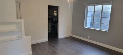 1938 Fletcher St in Hollywood, FL - Building Photo - Building Photo