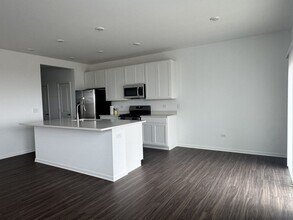 25732 W Wakefield Dr in Plainfield, IL - Building Photo - Building Photo