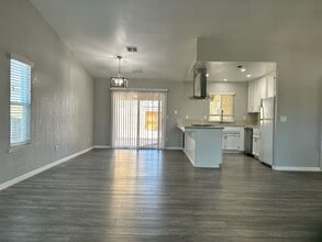 228 Michele St in Ridgecrest, CA - Building Photo - Building Photo
