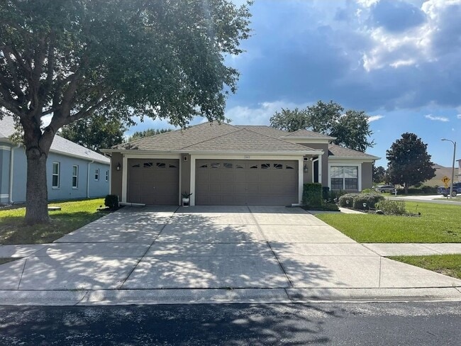 property at 3983 Braemere Dr