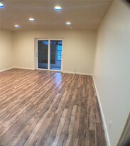 2061 NW 47th Terrace in Lauderhill, FL - Building Photo