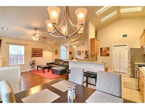 3321 Tavistock Dr in Austin, TX - Building Photo - Building Photo