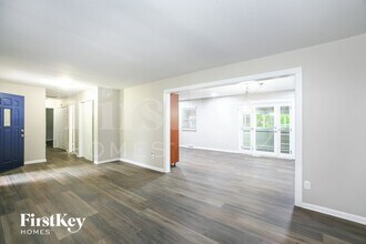 6050 Northland Rd in Indianapolis, IN - Building Photo - Building Photo