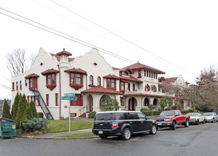 L'amourita in Seattle, WA - Foto de edificio - Building Photo