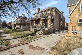 3324 Webb St, Unit 2 in Detroit, MI - Building Photo - Building Photo