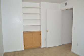 Comfrey Senior in Galt, CA - Building Photo - Building Photo