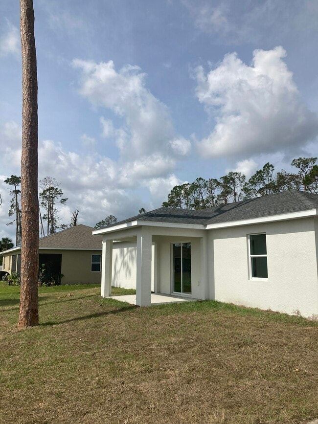2224 Mincey Terrace in North Port, FL - Building Photo - Building Photo
