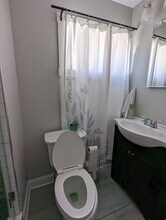 143 London St, Unit 2 in Boston, MA - Building Photo - Building Photo
