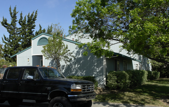 3588 Silver Oaks Way in Livermore, CA - Building Photo - Building Photo