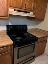 1211 Redbud St in Franklin, KY - Foto de edificio - Building Photo