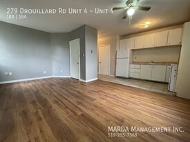 279 Drouillard Rd in Windsor, ON - Building Photo