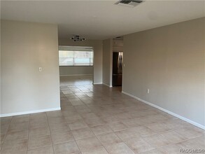 1164 SE 3rd St in Crystal River, FL - Building Photo - Building Photo